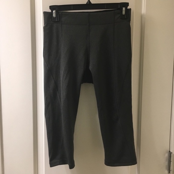 Ivy Park Dark Gray Capri Cropped Leggings - Picture 9 of 9